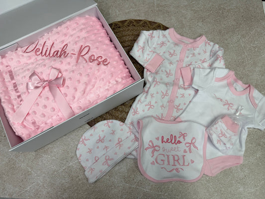 Baby Girl Gift Set – 5 Piece Floral Outfit | Personalised or Plain Blanket  | Baby girl gift set