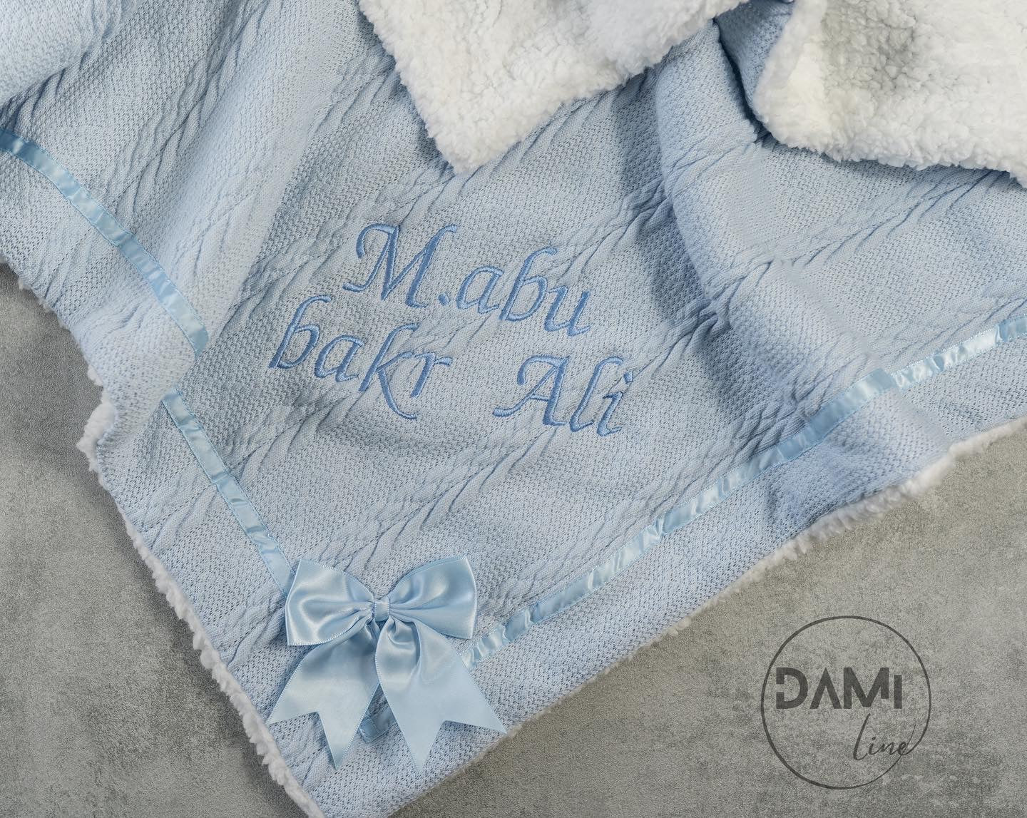 Personalised LIGHT BLUE baby knitted blanket with bow