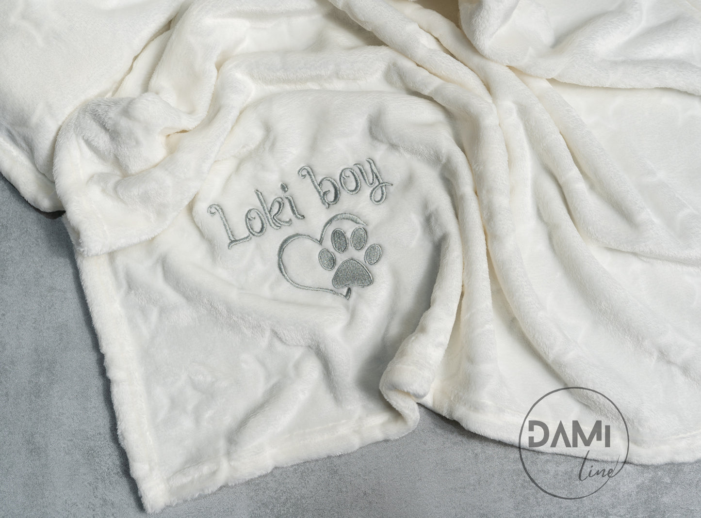 Personalised dog | cat | puppy | kitten star or heart embossed blanket, pet blanket