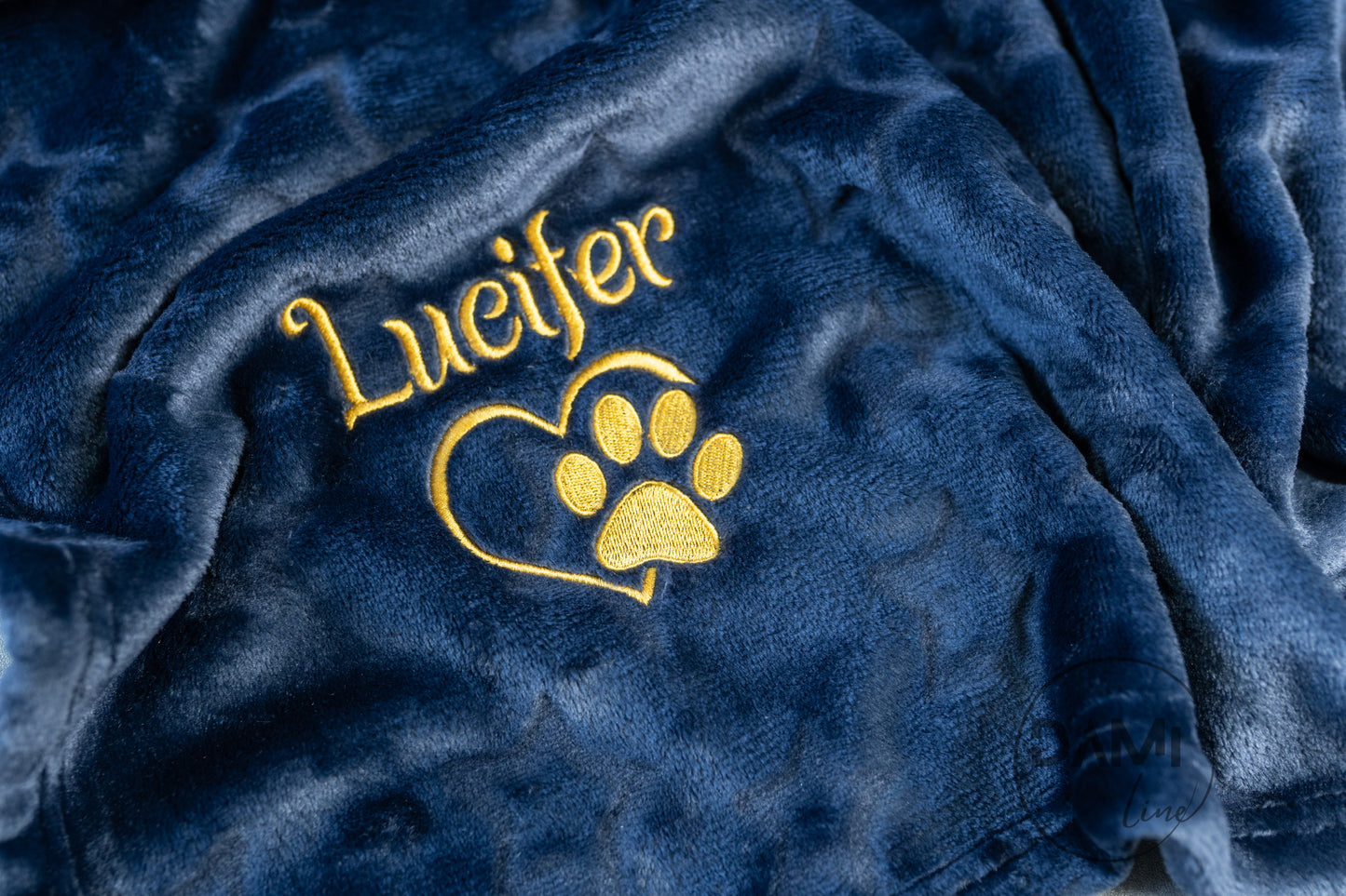 Personalised dog | cat | puppy | kitten star or heart embossed blanket, pet blanket